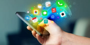 Scientists warn Dutch gov’t against “invasive” coronavirus apps