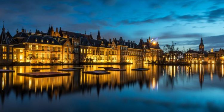 Covid-19 at airports, ICU’s and testing top Dutch MP concerns