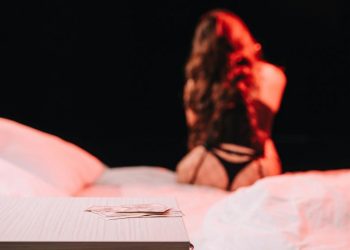 Gov’t must step in to support sex workers, parties urge