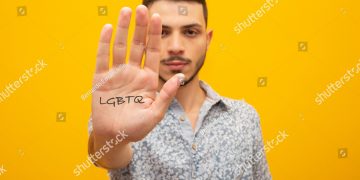 Gay couple spat on, insulted on Amsterdam street