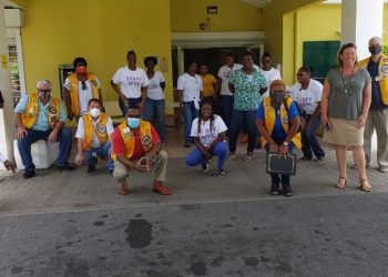 SINT MAARTEN LIONS HONOR WHITE YELLOW CROSS FRONT LINERS