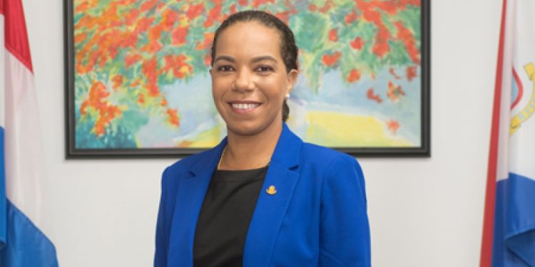 Minister de Weever Calls on All Stakeholders to Come Together