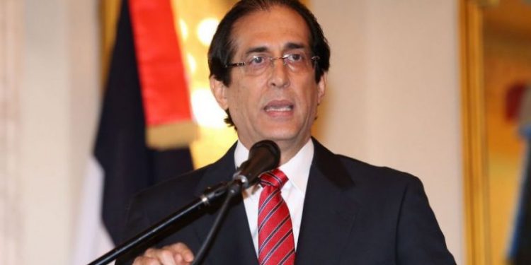 The Gov. ‘manages’ dates to reopen economy