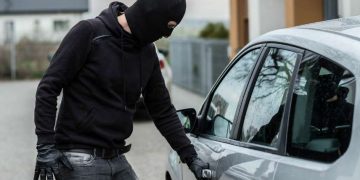 Police busy dismantling a “car theft gang”