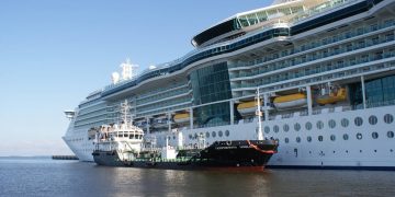 Statia bunkers cruise ships Under strict guidelines