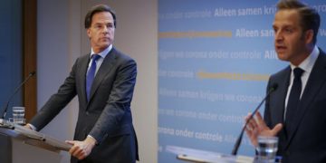 Dutch start easing coronavirus restrictions, face masks a must on public transport