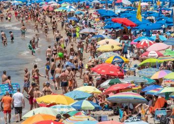 Travel bans lifted: Vacations possible in 16 EU countries; Optimism outside EU