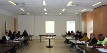 The Council of Ministers meets with the WICLU to clarify the cost-cutting conditions