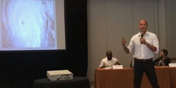 Regarding the Development at Beacon Hill; Another Dolphinarium?