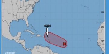 Se le aconseja a la comunidad  monitorear el progreso de un sistema meteorológico en desarrollo al este de las Antillas Menores