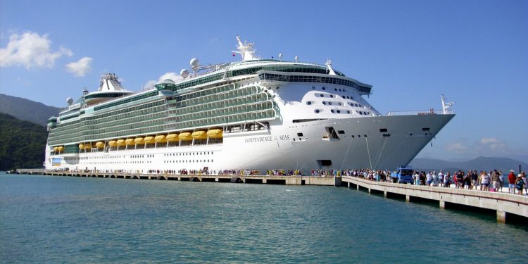 Independence of the Seas in Port on Wednesday for Repatriation of Crew