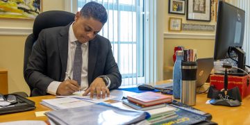 Rhuggenaath wants alternatives to budget control