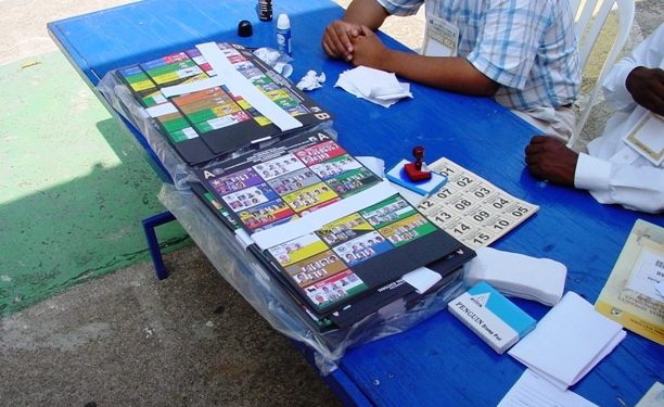 Dominican voters set a no-show record at 44.7%