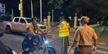 Monday curfew begins with a new schedule but the decree has not yet been issued