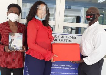 Beyond Kultura Delivers New Books in Spanish to SXM High Schools