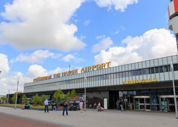 Money laundering suspect tried to fly to Spain with €20K in his underwear