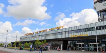 Money laundering suspect tried to fly to Spain with €20K in his underwear