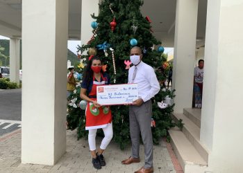 CIBC FIRSTCARIBBEAN STAFF FORGOES CHRISTMAS PARTY GIVES TO K1 BRITANNIA AND ST. MAARTEN TZU CHI INSTEAD.