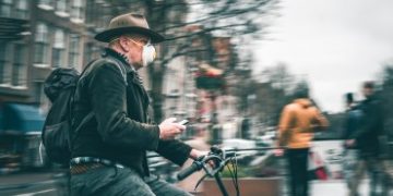 Dutch coronavirus total jumps 26% after Christmas break; ICU total tops 700