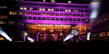 Dutch hospitals to stop regular care with Covid cases rising into January