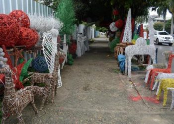 The pandemic shuts down the Christmas atmosphere in Santiago