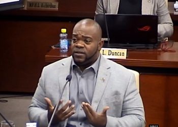 Chris: Coalition MPs failing by refusing to question PM