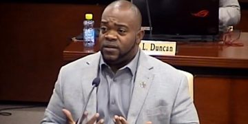 Chris: Coalition MPs failing by refusing to question PM