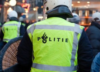 Curfew riots in at least 10 municipalities; 190 arrested in Amsterdam