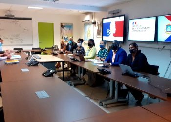 Prime Minister Silveria E. Jacobs meets Préfet Délégué Serge Gouteyron to discuss synchronizing measures to safeguard public health