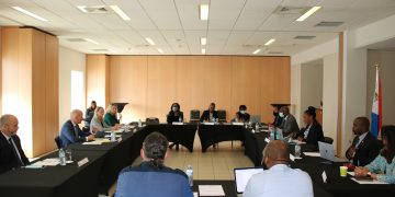 St. Maarten government representatives meet with State Secretary Knops