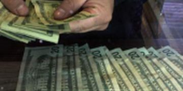 2020 closed with the highest depreciation of the peso in 15 years