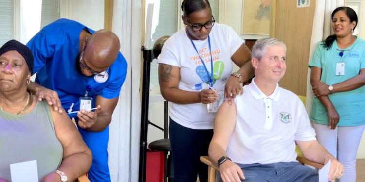 Successful start vaccinations on Saba