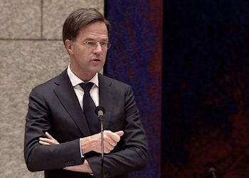 Parliament supports extension of coronavirus curfew