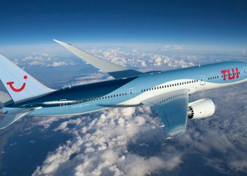 NL residents waiting for Covid vaccines before booking holiday