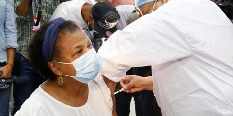 Already 303,490 people have received the first dose of the vaccine