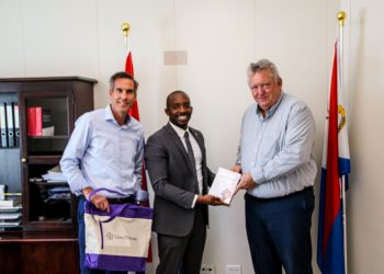 MINISTER OF FINANCE RECEIVES FIRST 2021  FISCAL LAW PUBLICATION FROM GRANT THORNTON