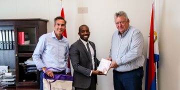 MINISTER OF FINANCE RECEIVES FIRST 2021  FISCAL LAW PUBLICATION FROM GRANT THORNTON