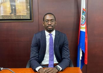 Garrick J. Richardson sworn in as Secretary General (Griffier) of the Parliament of SintMaarten