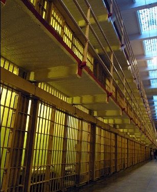 Over 1,300 Dominicans in US Federal lockups