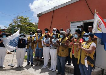 Tzu Chi donates food packages to 129 Pond Island families