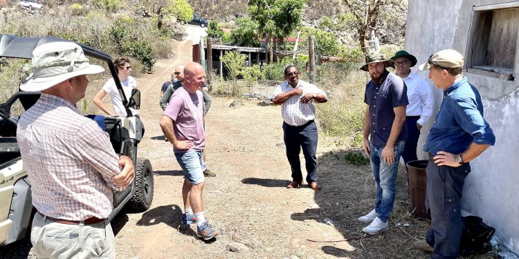 State Secretary Knops updated on goat control project