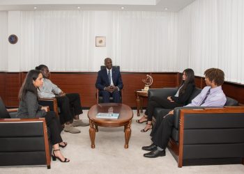 Governor receives 2020 winners of the Governor Youth Award For Excellence Program