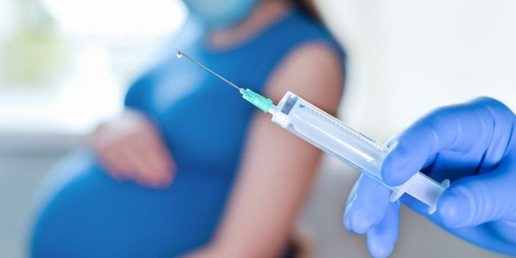 Pregnant women reluctant to get vaccinated despite being at high Covid risk