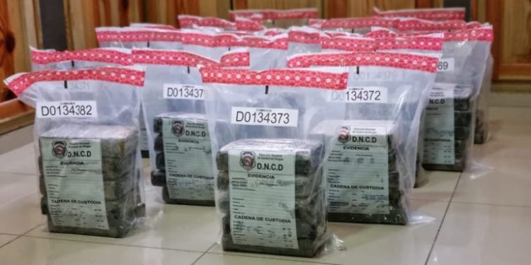 90 packages of suspected cocaine seized off San Pedro de Macoris coast
