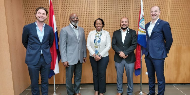 Prime Minister Jacobs meets with Ballast Nedam International Projects CEO