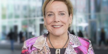 Dutch Defense Minister resigns over Afghanistan censure vote