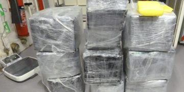 Another double drug haul for HNLMS Holland