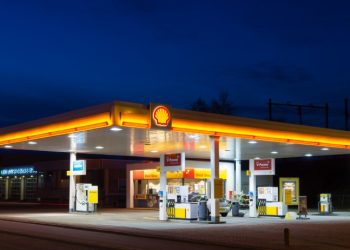 Dutch Cabinet caught off-guard with Shell move to London