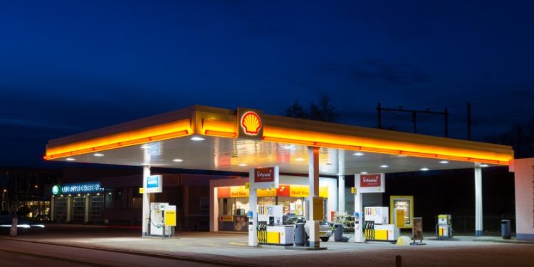 Dutch Cabinet caught off-guard with Shell move to London