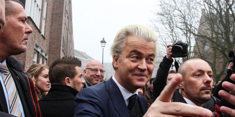 More threats made against politicians last year